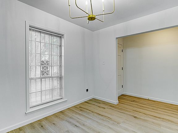 5th image of 3326 E Foxburrow Cir