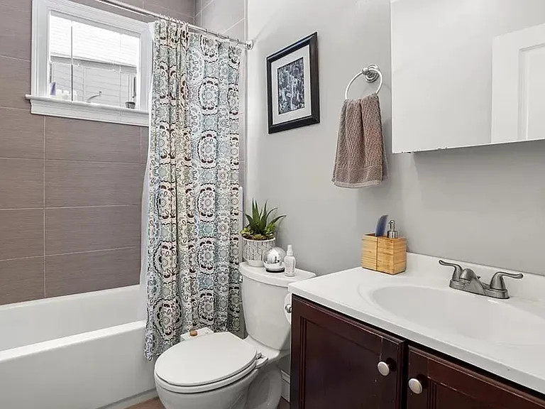 47 Beech Glen St #1 — Photo 5