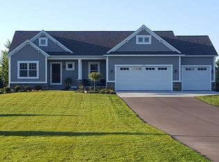 9293 Perry St, Zeeland, MI 49464