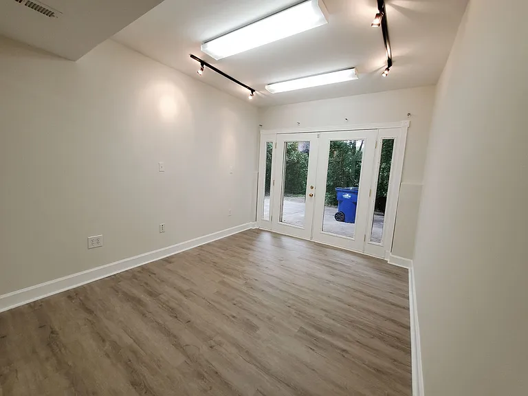 2824 Henslowe Dr — Photo 37