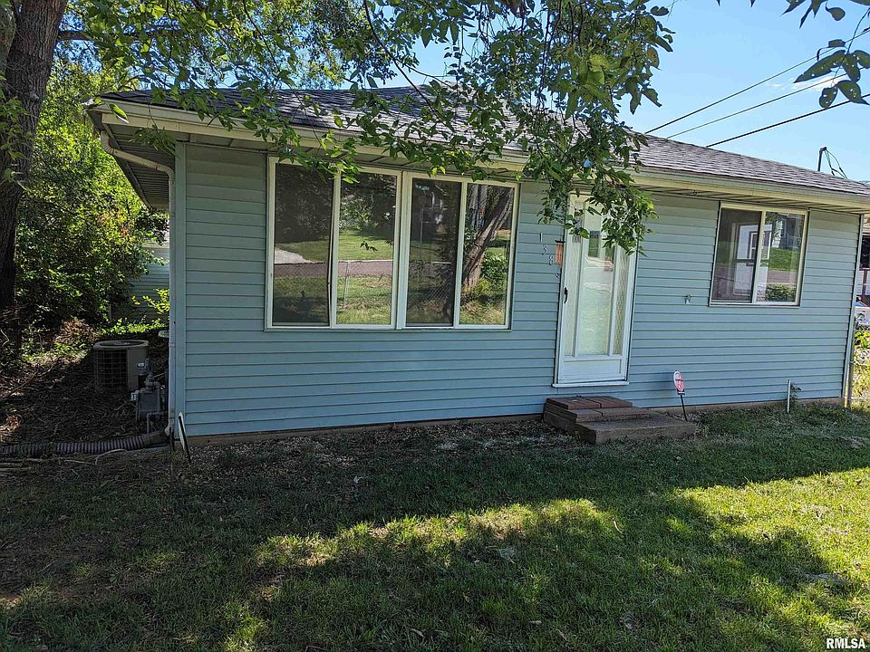 138 Riverview Dr, Creve Coeur, IL 61610 Zillow