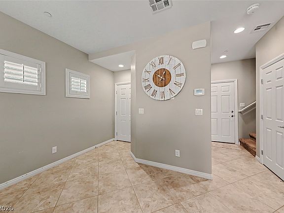 4th image of 377 Wilford Springs St
