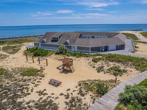 3rd image of 1 Belmont Rd #425