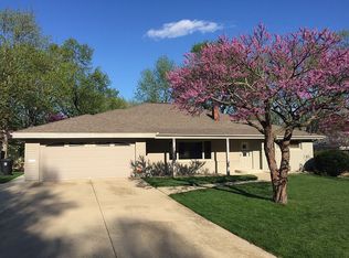 1302 Stephens Dr, Normal, IL 61761