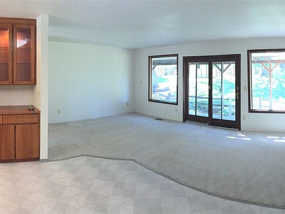 5th image of 609 Millwood Ct