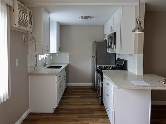 3rd image of 616 Prospect Ave APT 10