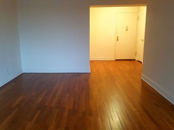 3rd image of 8950 56th Ave APT 6z