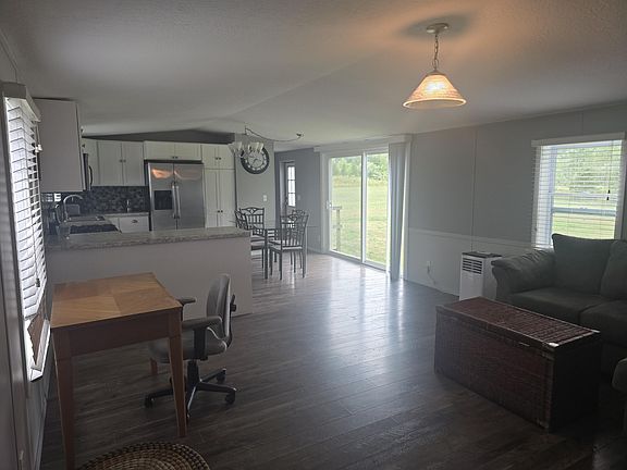 2nd image of 375 176th Ave