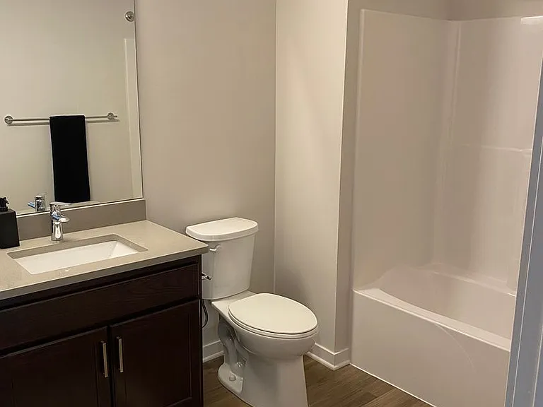 Greenlink Residences — Photo 32