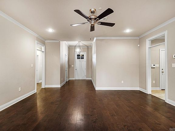 3rd image of 1224 Turnberry Dr