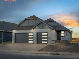 569 SW Muirfield Cres, Lyalta, AB T0J 1Y1