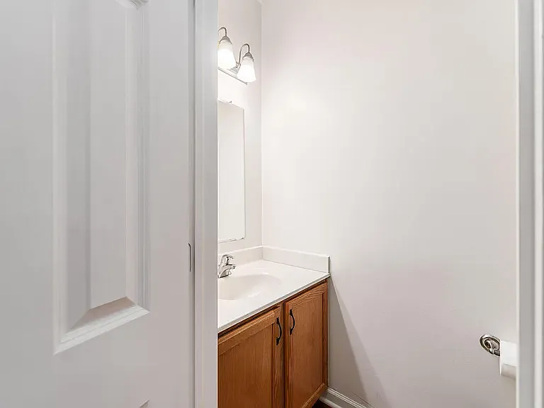 6739 Stillhouse Ln — Photo 4