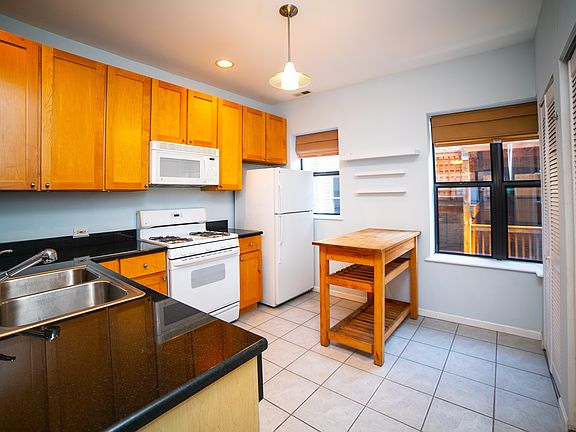 5th image of 5928 N Paulina St APT 2