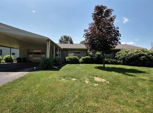 1412 Grandview Ct, La Crescent, MN 55947