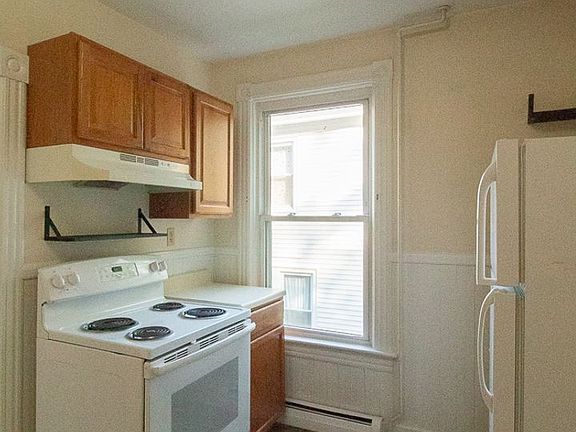 5th image of 408-416 South St #414