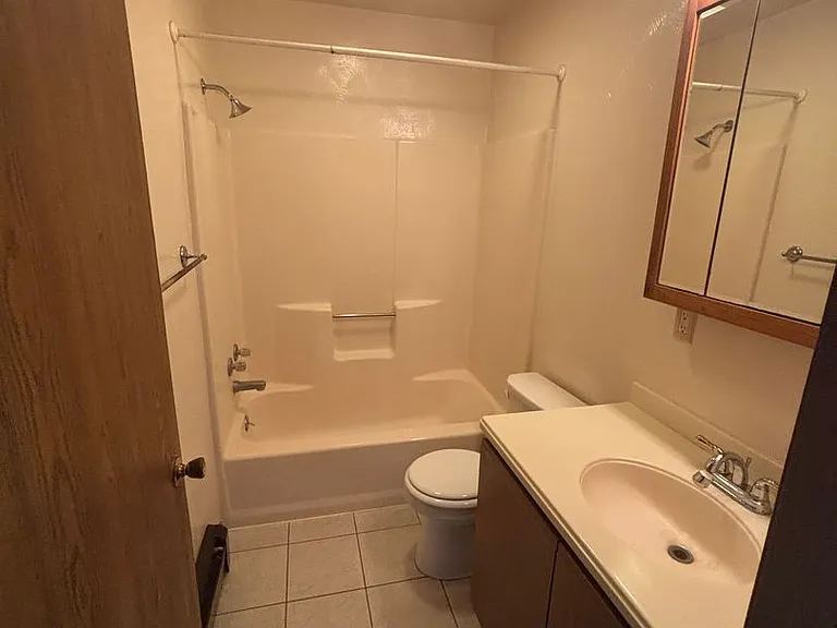 216 Woodcock Dr — Photo 8