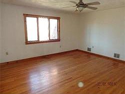 5th image of 43R Lynnfield St
