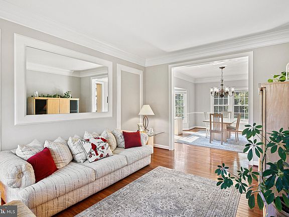 2nd image of 100 Fordham Dr