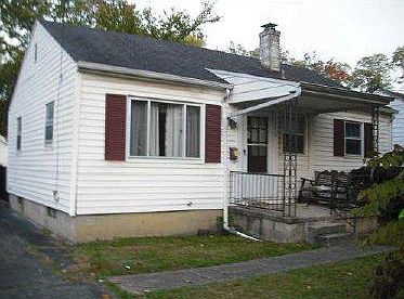 3rd image of 7213 Clovernook Ave
