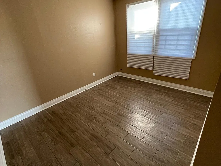 3726 Saint Bernard Ave — Photo 4