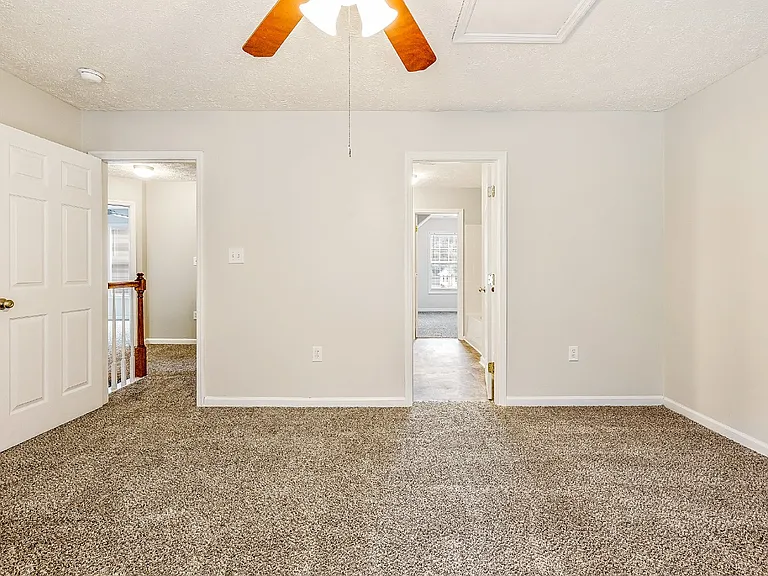 519 Abbottswood Dr — Photo 8