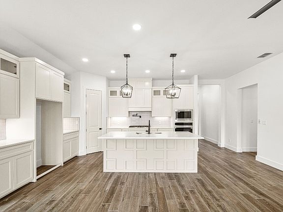 4th image of 4106 Talbot Dr