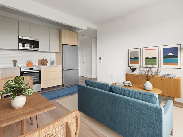 170 West 225th Street image 2 of 24