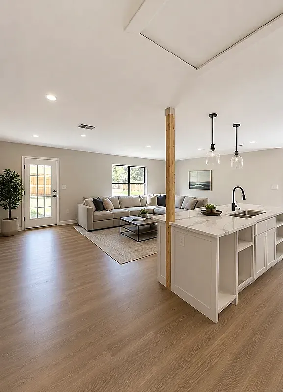 3 bed, 1.5 bath, 1236 sqft, $1,950 — Photo 2