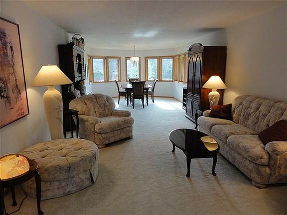 3rd image of 8666 N Black Oak Dr
