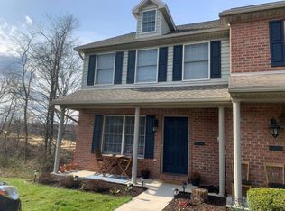4074 Caissons Ct, Enola, PA 17025