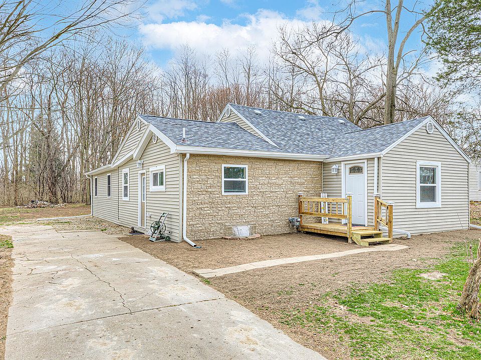 1st image of 133 Gaunt Ave