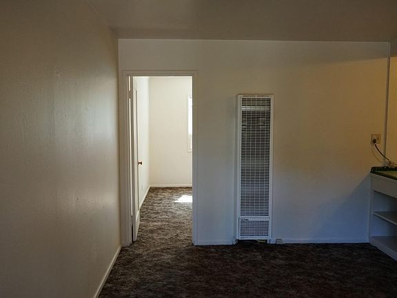 3rd image of 1806 Iris Ave APT 4
