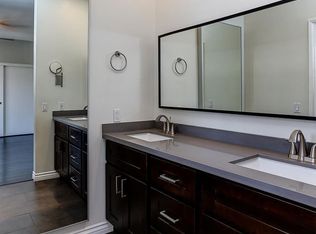26933 Hillsborough Pkwy UNIT 5, Santa Clarita, CA 91354