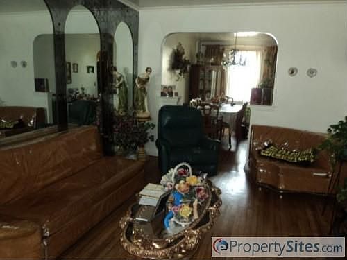 2nd image of 1030 E 233rd St
