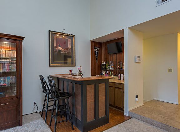 5th image of 15767 Country Club Dr