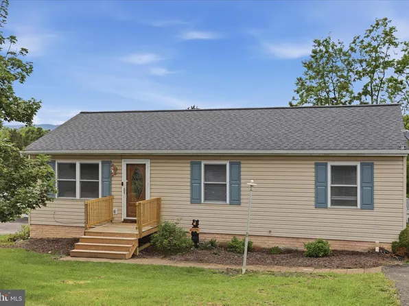 126 Greenleaf Rd, Strasburg, VA 22657