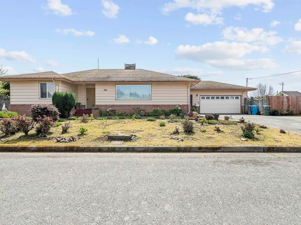 180 E Lauff Ave, Crescent City, CA 95531