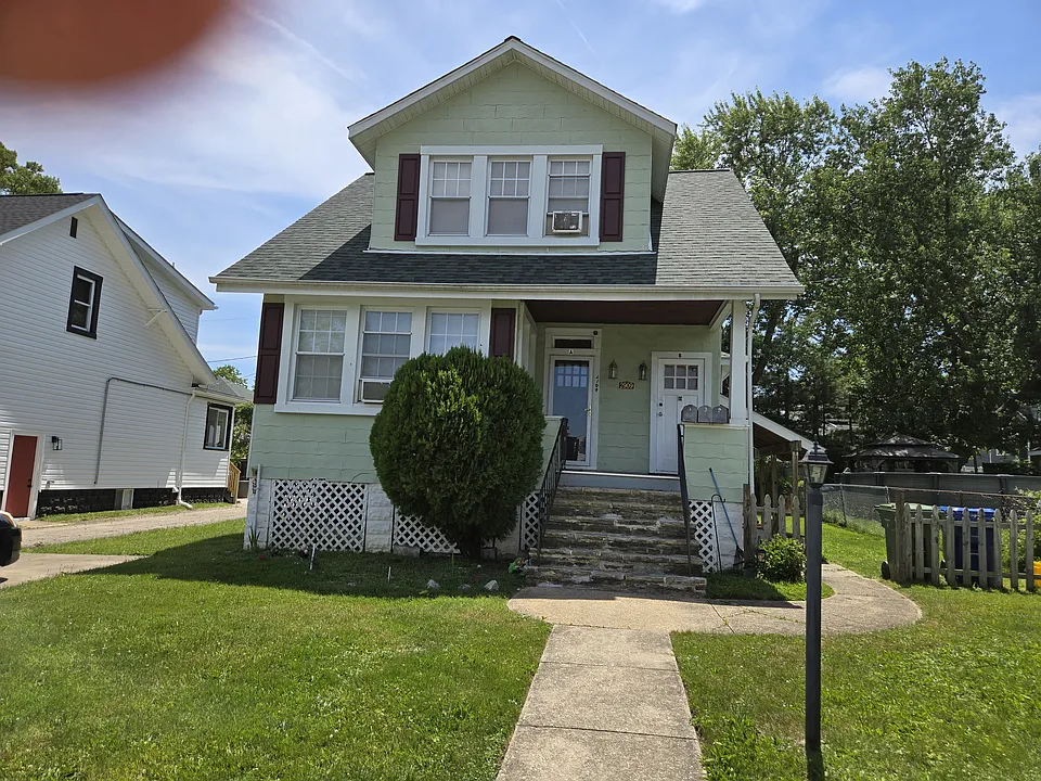 2909 Pinewood Ave #3