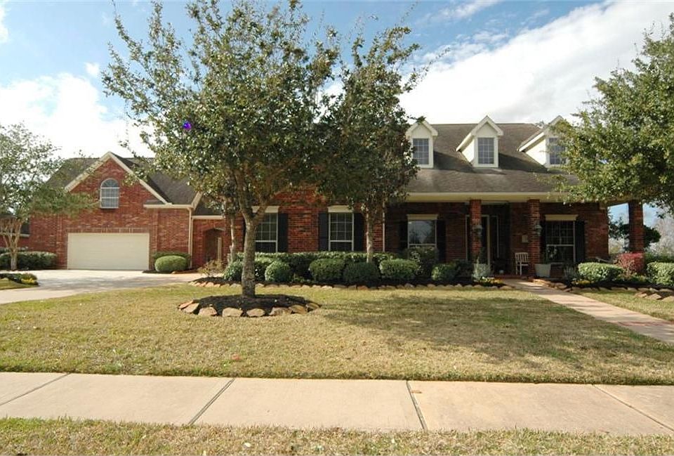 1st image of 3410 Parkside Dr