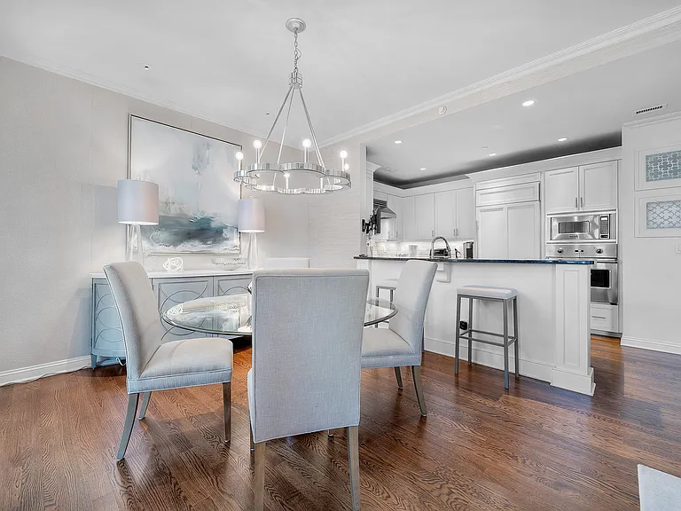100 Parrott Dr #1402 — Photo 5