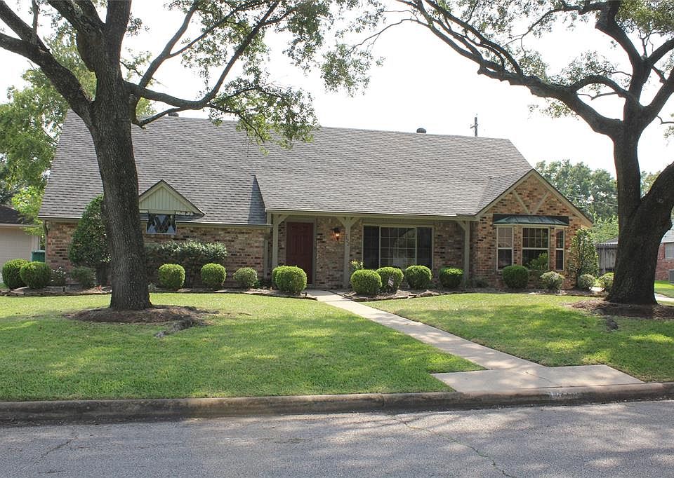 1st image of 7622 Montglen Dr
