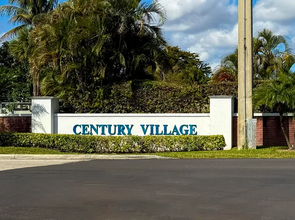 24 Golfs Edge #D, West Palm Beach, FL 33417