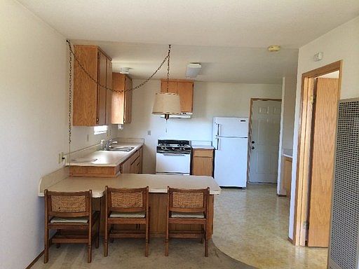 3rd image of 3162-64 New Jersey Ave