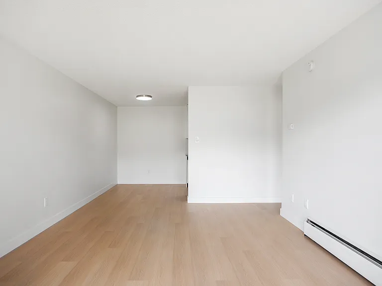 549 Dansey Ave #121 — Photo 6