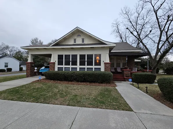 303 S Zetterower Ave, Statesboro, GA
