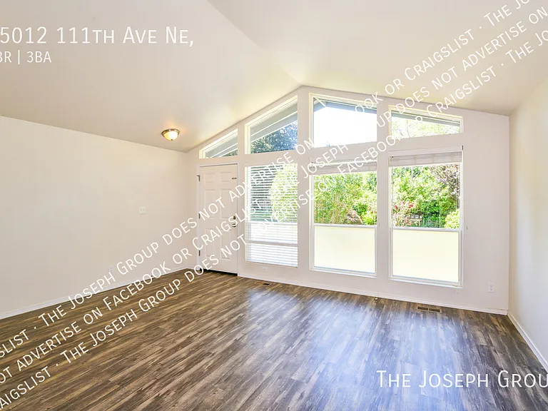 15012 111th Ave NE — Photo 2