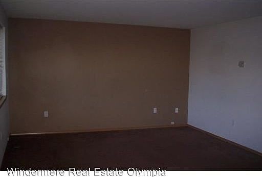 2nd image of 4412 To 4414 Quail Dr SE