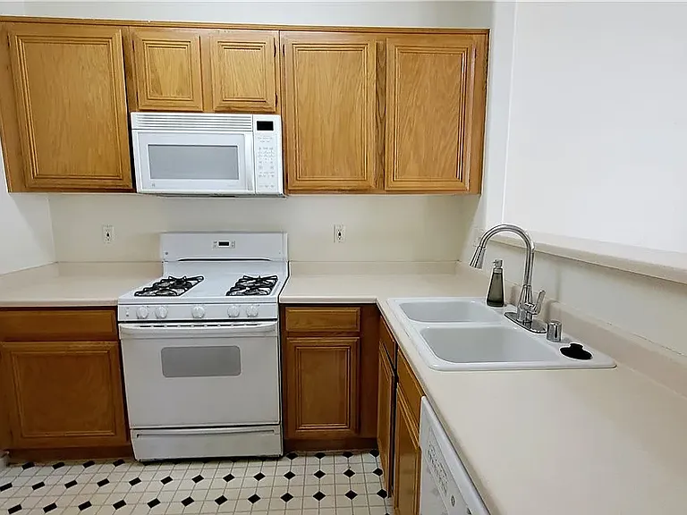 7115 S Durango Dr #201 — Photo 14