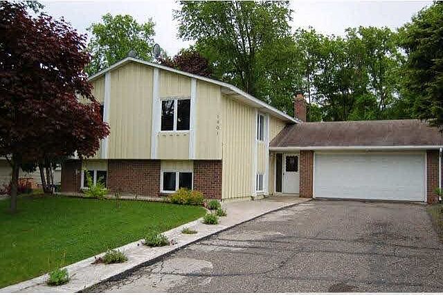 1st image of 1801 W 138th Street