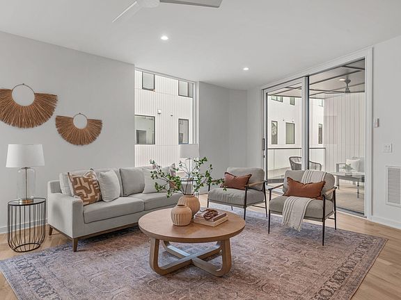 3rd image of 1311 Chamblee Hill Ct